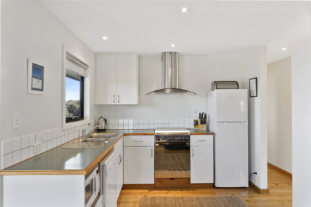 007-hazards-hideaway