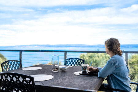 012-halcyon_freycinet-holiday-houses_puddlehub_-2734