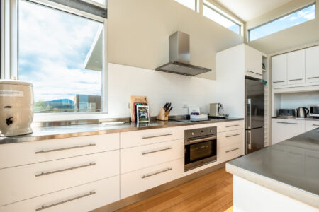 020-halcyon_freycinet-holiday-houses_puddlehub_-9001