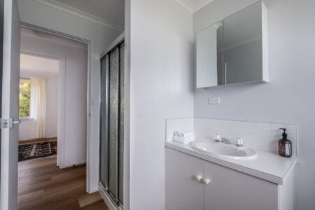 021-island-vista_freycinet-holiday-houses_puddlehub2023_-5