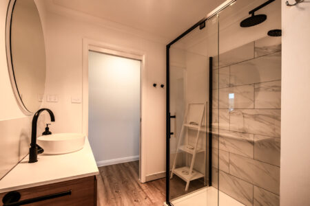 028-harbour-master_freycinet-holiday-houses_puddlehub_2023-64