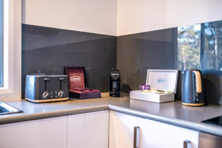 030-harbour-master_freycinet-holiday-houses_puddlehub_2023-44