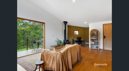 006-eco-retreat--harcourts